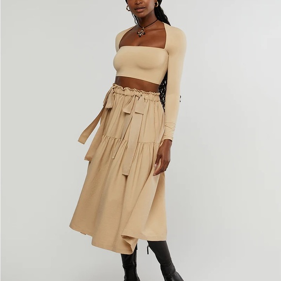 WEWOREWHAT LONG SLEEVE BANDEAU TOP - Picture 3 of 7